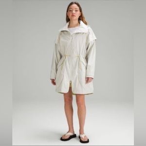 Lululemon relaxed-fit rain shell jacket brand new